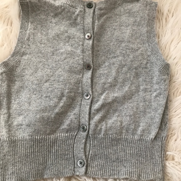 Urban Outfitters Grey Sweater Vest - Picture 3 of 5